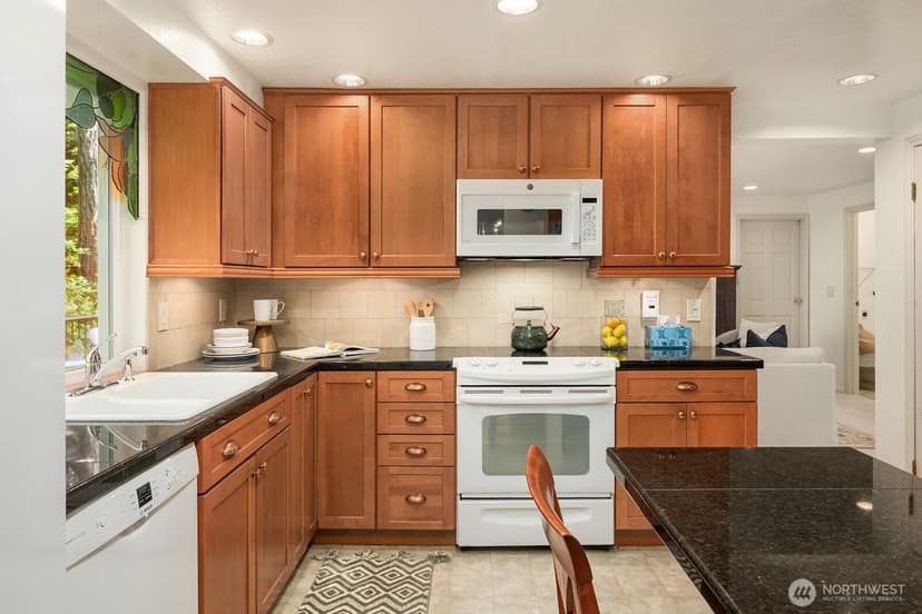 Property photo for 20614 NE 181st Place, Woodinville photo 15