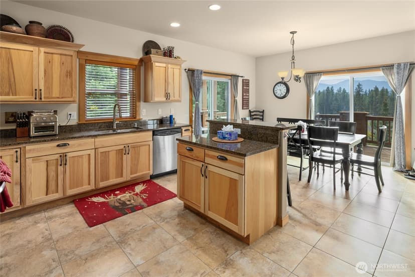 Property photo for 150 Tiger Lily Lane, Ronald photo 15