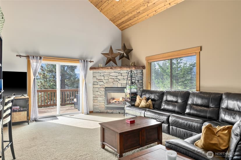 Property photo for 150 Tiger Lily Lane, Ronald photo 7