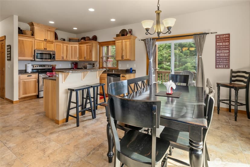 Property photo for 150 Tiger Lily Lane, Ronald photo 13