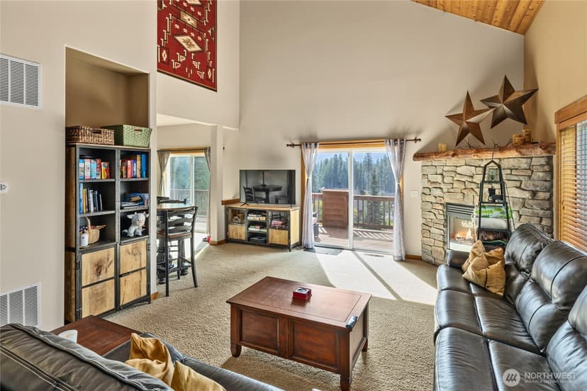 Property photo for 150 Tiger Lily Lane, Ronald photo 6