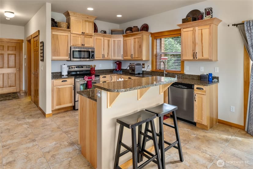 Property photo for 150 Tiger Lily Lane, Ronald photo 16