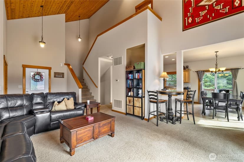 Property photo for 150 Tiger Lily Lane, Ronald photo 12