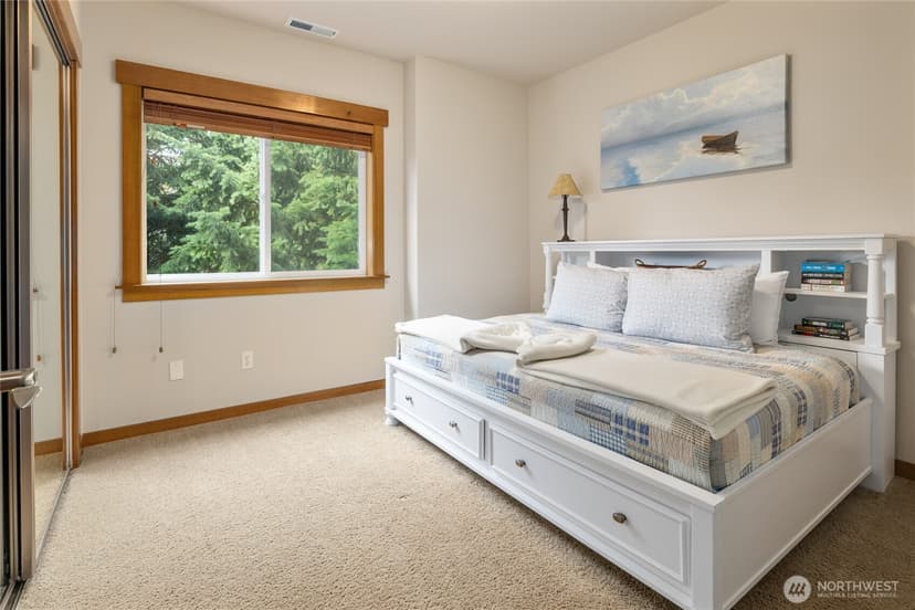 Property photo for 150 Tiger Lily Lane, Ronald photo 25