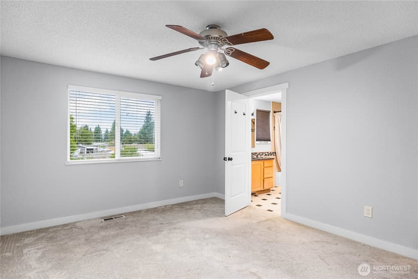 Property photo for 3641 I Street SE #A, Auburn photo 18
