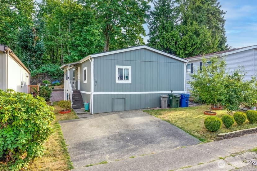 Property photo for 10921 SE 227TH Place, Kent photo 2