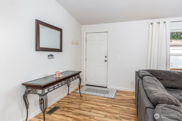 Property photo for 10921 SE 227TH Place, Kent photo 3