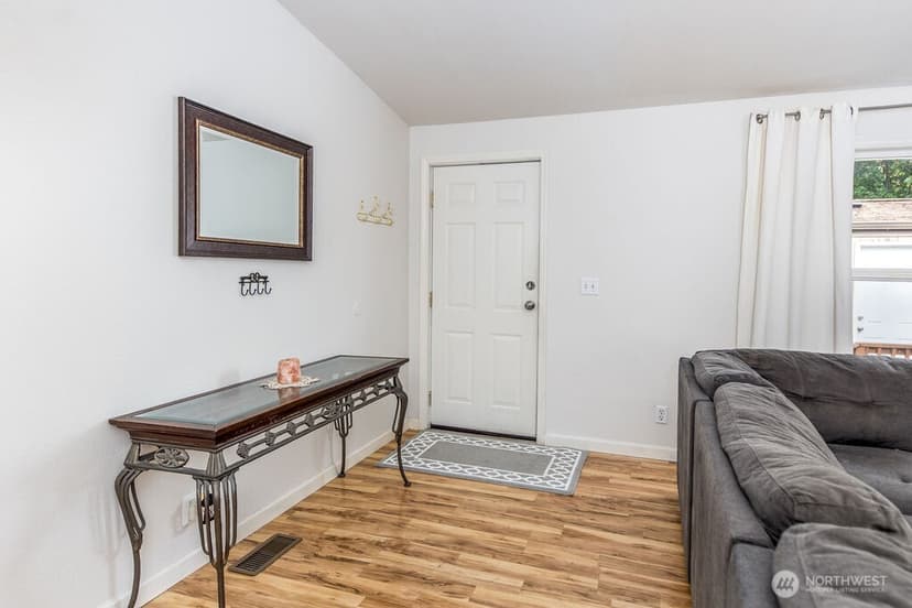 Property photo for 10921 SE 227TH Place, Kent photo 3