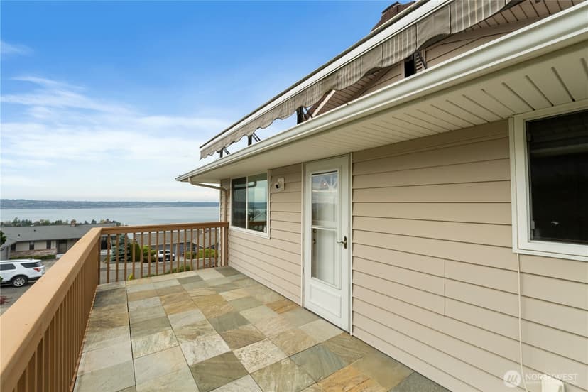 Property photo for 5569 Frances Avenue NE, Tacoma photo 34