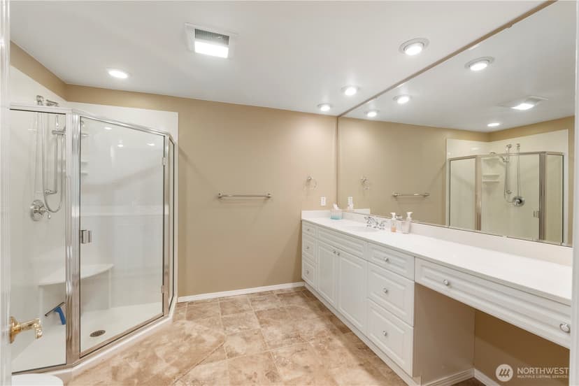 Property photo for 5569 Frances Avenue NE, Tacoma photo 29