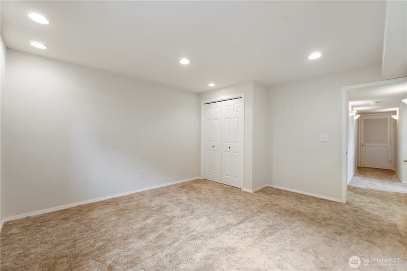 Property photo for 5569 Frances Avenue NE, Tacoma photo 31