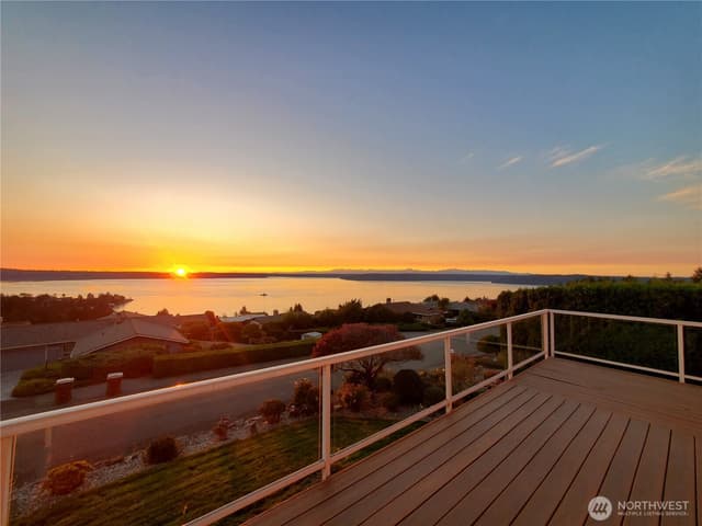 Property photo for 5569 Frances Avenue NE, Tacoma