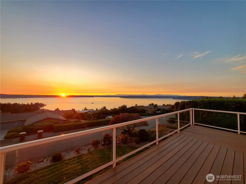 Property photo for 5569 Frances Avenue NE, Tacoma