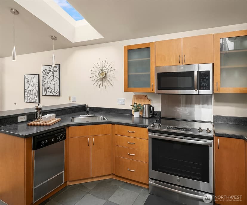 Property photo for 2420 Westlake Avenue N #11, Seattle photo 21
