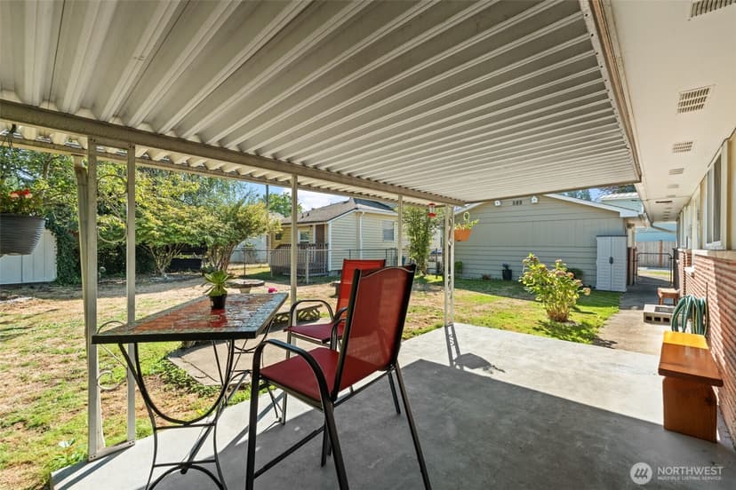 Property photo for 343 4th Street SE, Puyallup photo 30