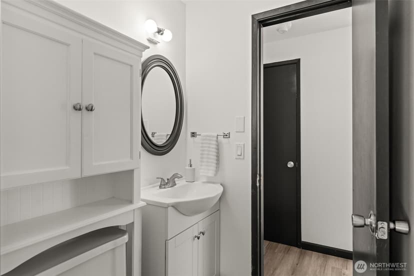 Property photo for 343 4th Street SE, Puyallup photo 12