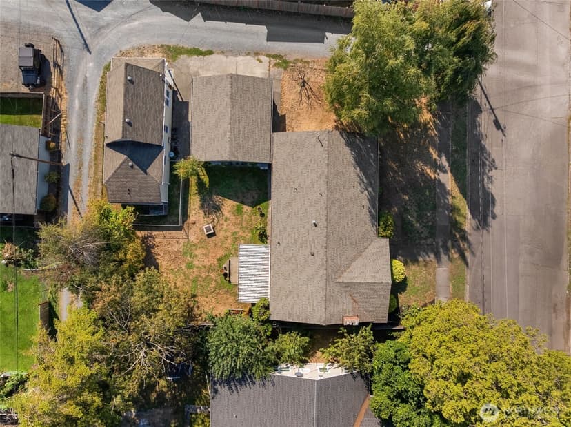 Property photo for 343 4th Street SE, Puyallup photo 39