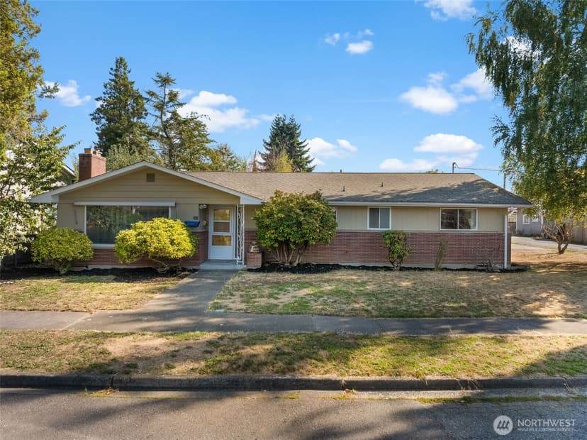 Property photo for 343 4th Street SE, Puyallup photo 2