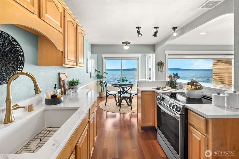 Property photo for 28120 Redondo Beach Drive S #206, Des Moines photo 10