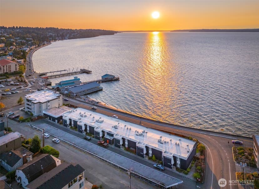 Property photo for 28120 Redondo Beach Drive S #206, Des Moines photo 2