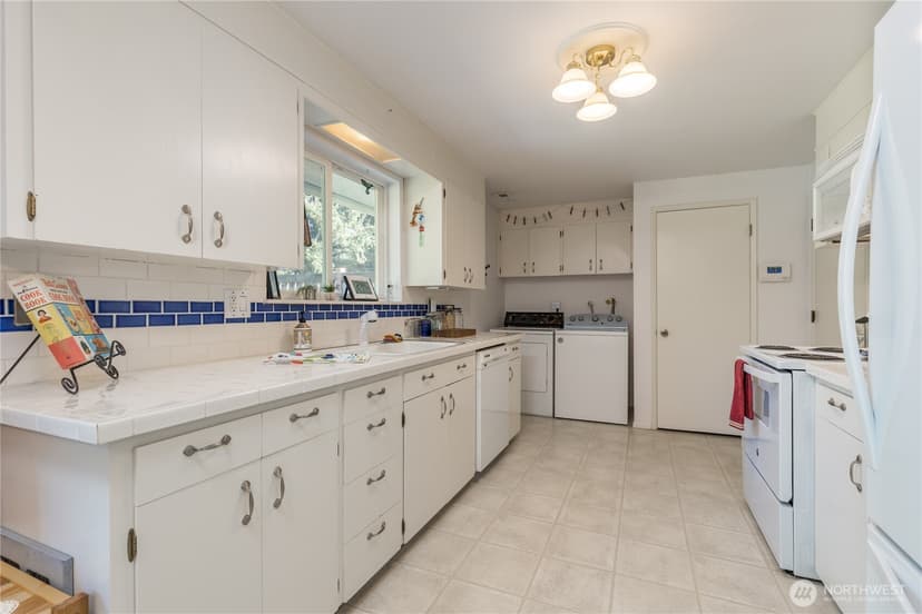Property photo for 5011 79th Avenue Ct E, Fife photo 5