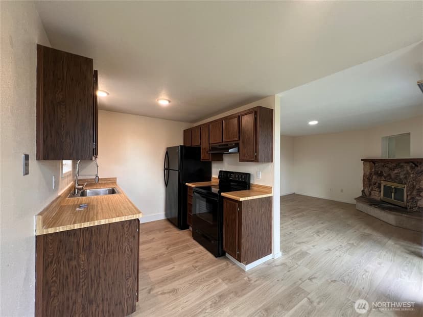 Property photo for 1840 Central Place S #H75, Kent photo 8