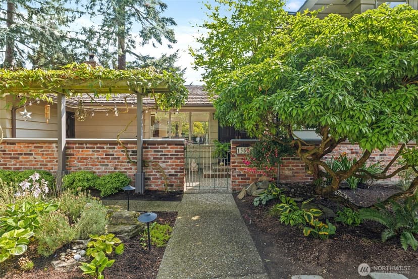 Property photo for 13526 Sherman Road NW, Seattle photo 5