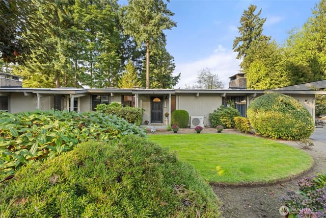 Property photo for 3421 E 99th #3421, Edgewood