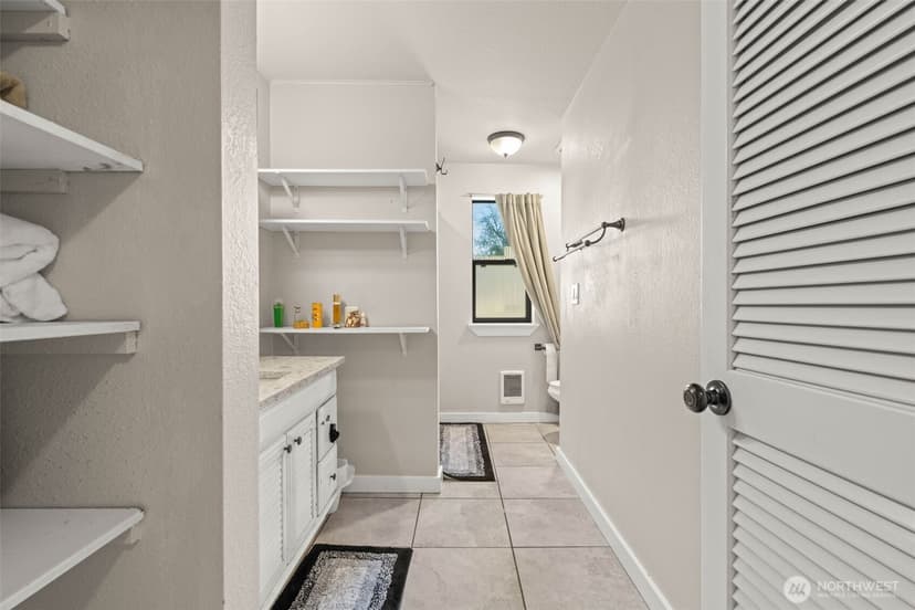 Property photo for 3421 E 99th #3421, Edgewood photo 17