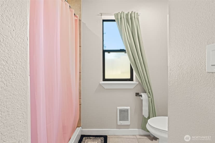 Property photo for 3421 E 99th #3421, Edgewood photo 16