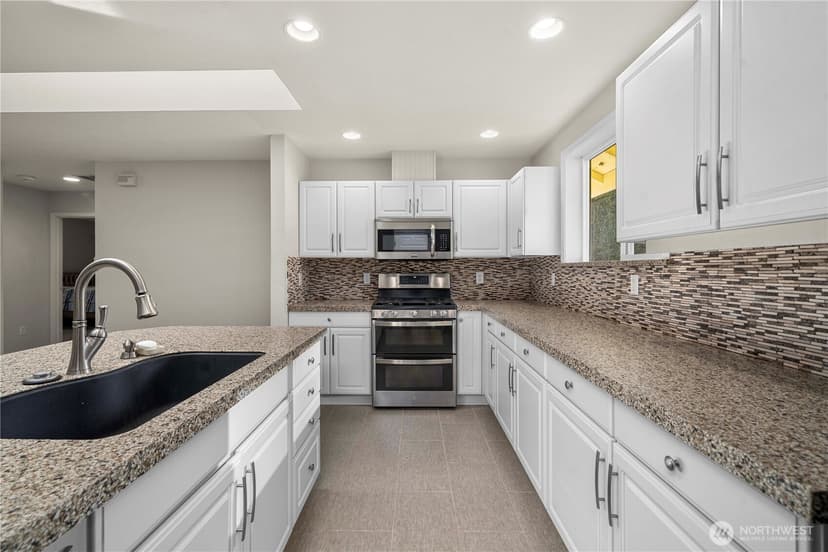 Property photo for 4505 7TH Street SE #13, Puyallup photo 9