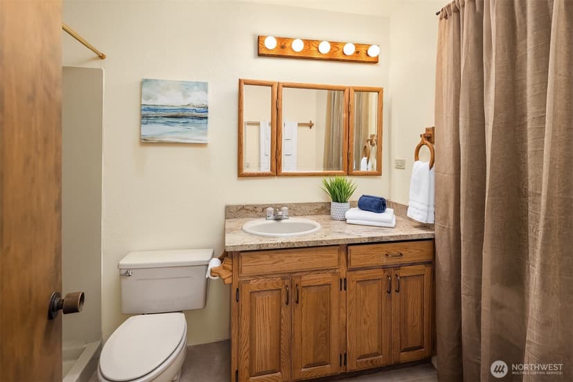 Property photo for 20122 Richmond Beach Drive NW, Shoreline photo 28
