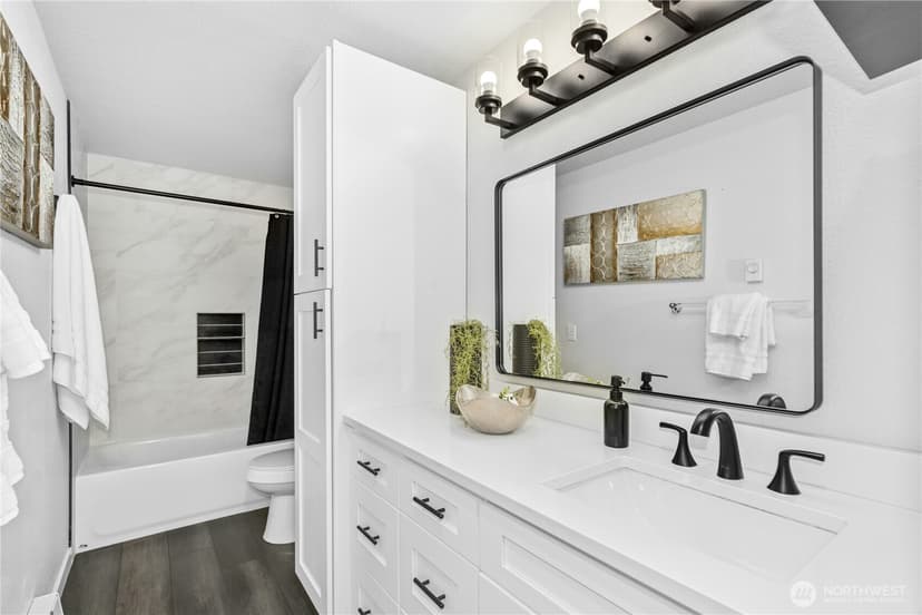 Property photo for 2034 14th Avenue W #304, Seattle photo 16