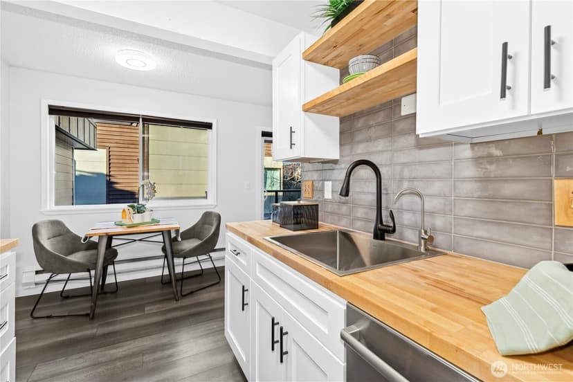 Property photo for 2034 14th Avenue W #304, Seattle photo 8