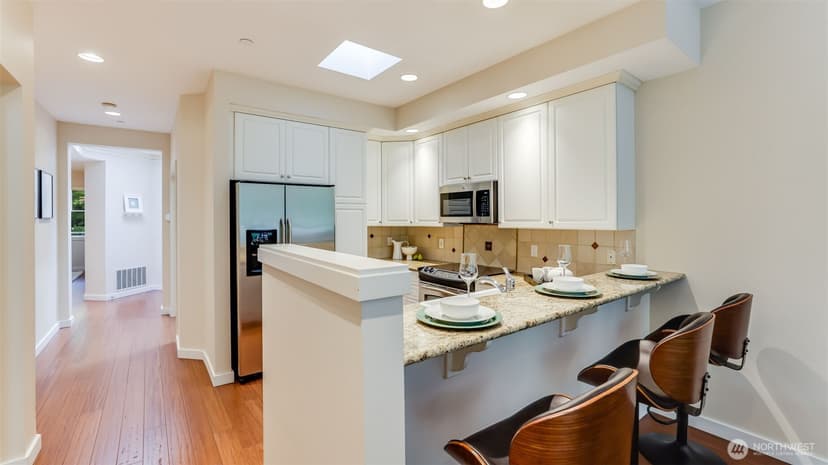 Property photo for 1709 134th Avenue SE #19, Bellevue photo 17