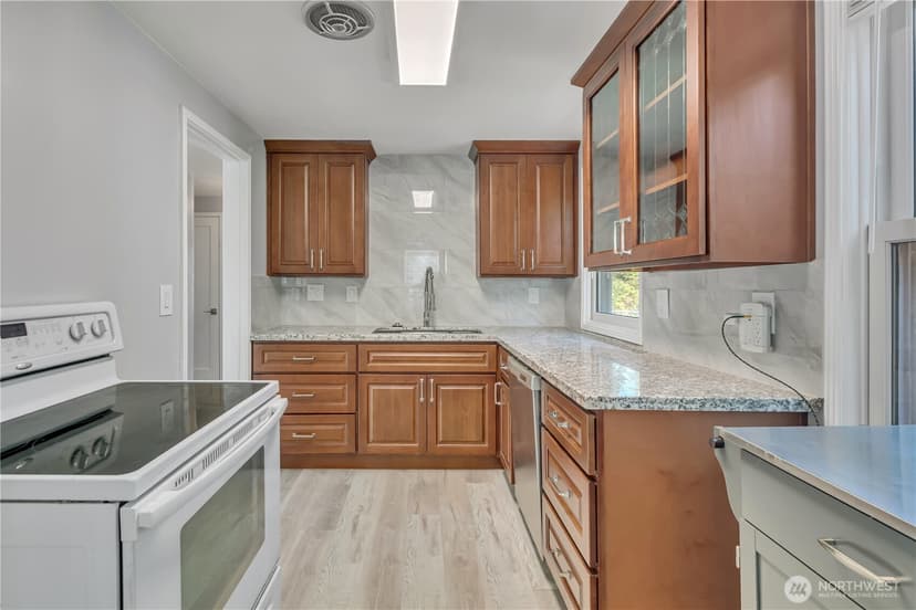 Property photo for 12230 68th Avenue S, Seattle photo 11