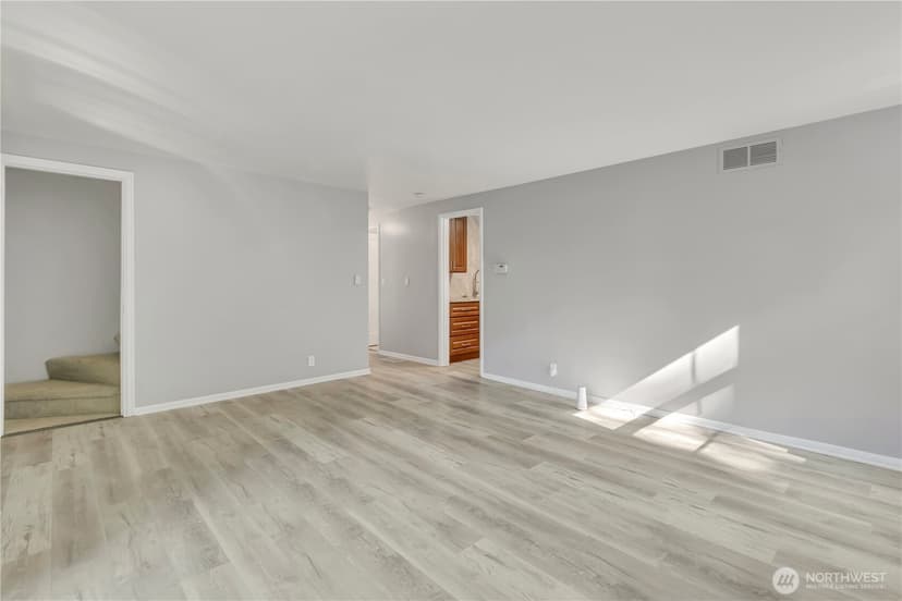 Property photo for 12230 68th Avenue S, Seattle photo 5