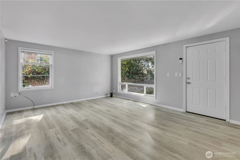 Property photo for 12230 68th Avenue S, Seattle photo 8
