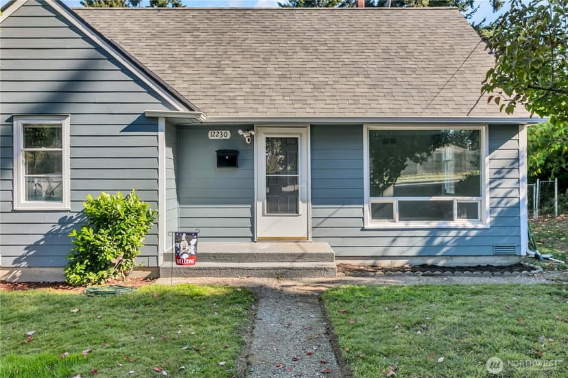 Property photo for 12230 68th Avenue S, Seattle photo 3