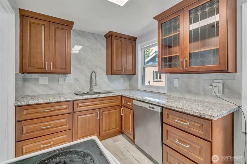 Property photo for 12230 68th Avenue S, Seattle photo 10