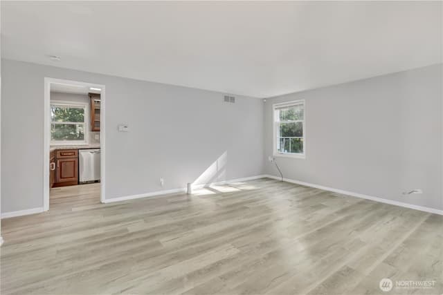 Property photo for 12230 68th Avenue S, Seattle photo 4