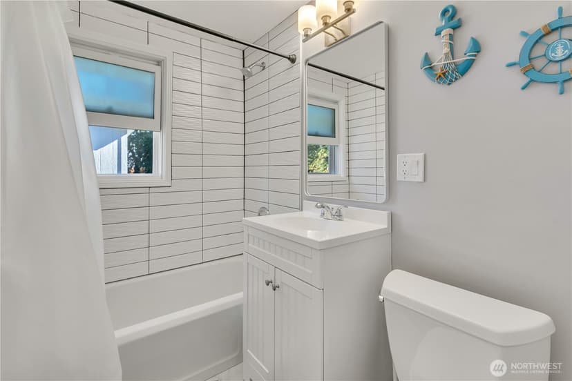 Property photo for 12230 68th Avenue S, Seattle photo 14