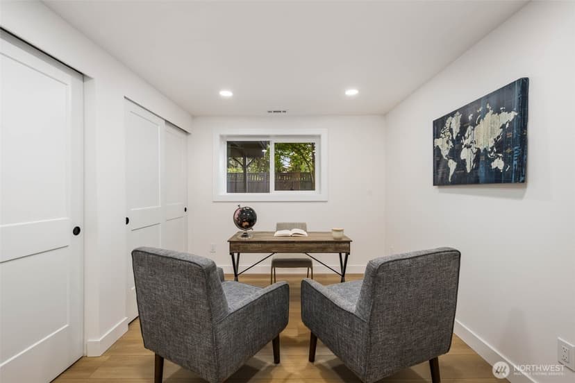 Property photo for 16044 Greenwood Avenue N, Shoreline photo 26