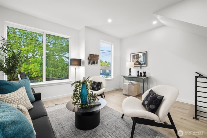 Property photo for 6604 Carleton Avenue S #B, Seattle photo 6