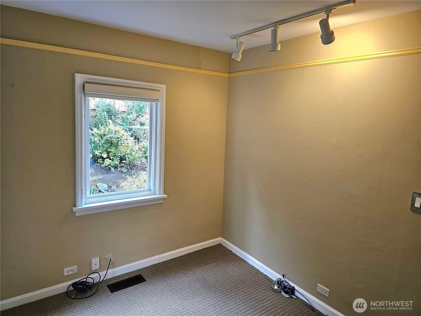 Property photo for 2822 Prosch Avenue W, Seattle photo 26