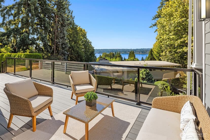 Property photo for 6447 NE 129th Place, Kirkland photo 9
