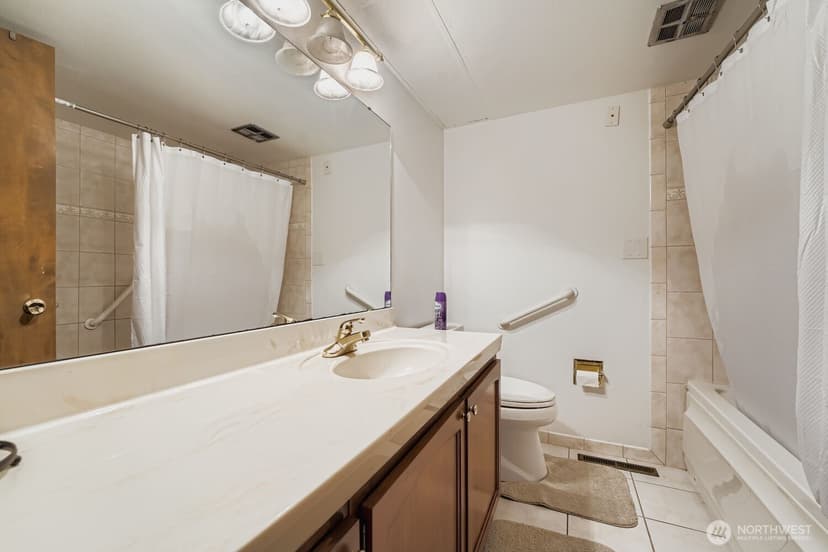 Property photo for 7822 76th Street SW, Lakewood photo 16