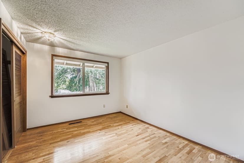 Property photo for 7822 76th Street SW, Lakewood photo 15