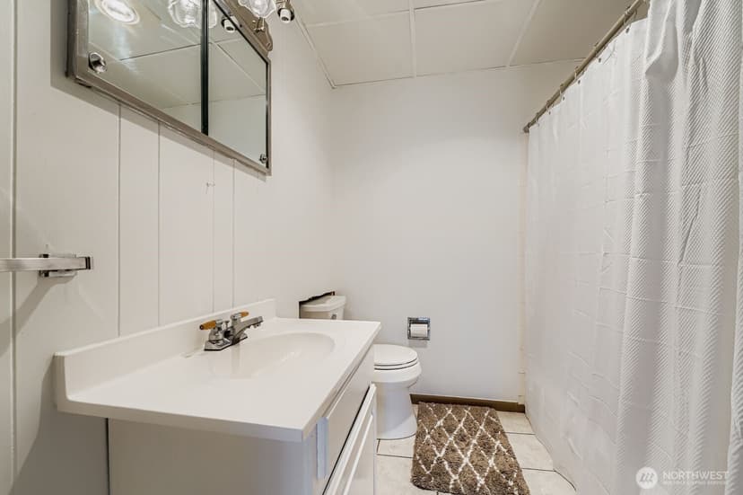 Property photo for 7822 76th Street SW, Lakewood photo 22