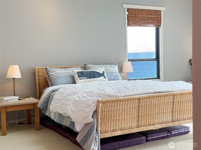 Property photo for 11 H South Beach, Hat Island photo 24